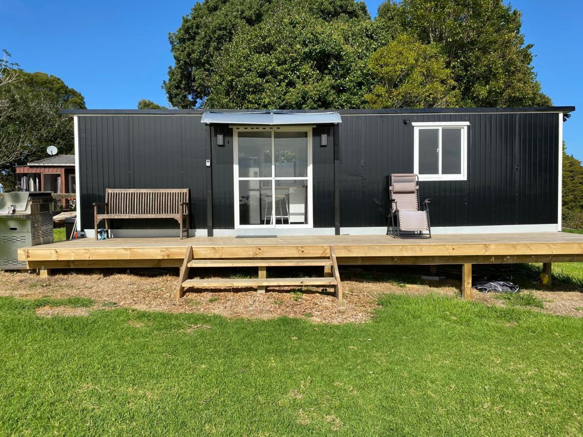 Pukekohe Cosy Cabin To Stay Even Better Than Glamping מראה חיצוני תמונה